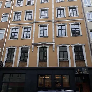 https://royal-boardinghouse-gmbh-munich.getmunichhotels.com